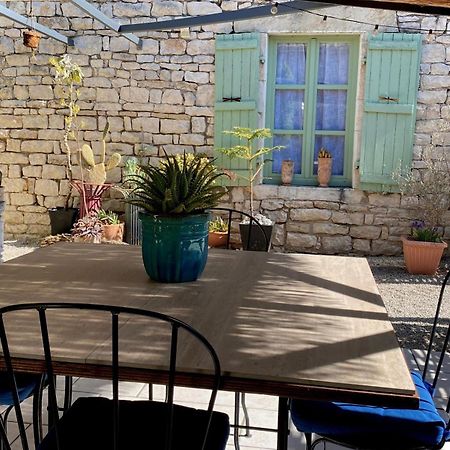 Gite Et Studios Les Barongeres Farges-les-Chalon Exterior photo