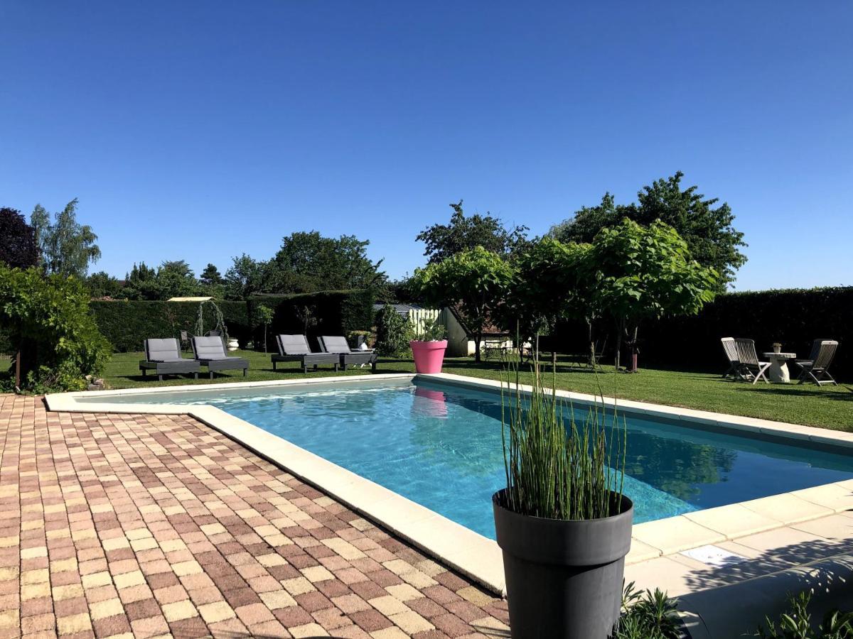 Gite Et Studios Les Barongeres Farges-les-Chalon Exterior photo