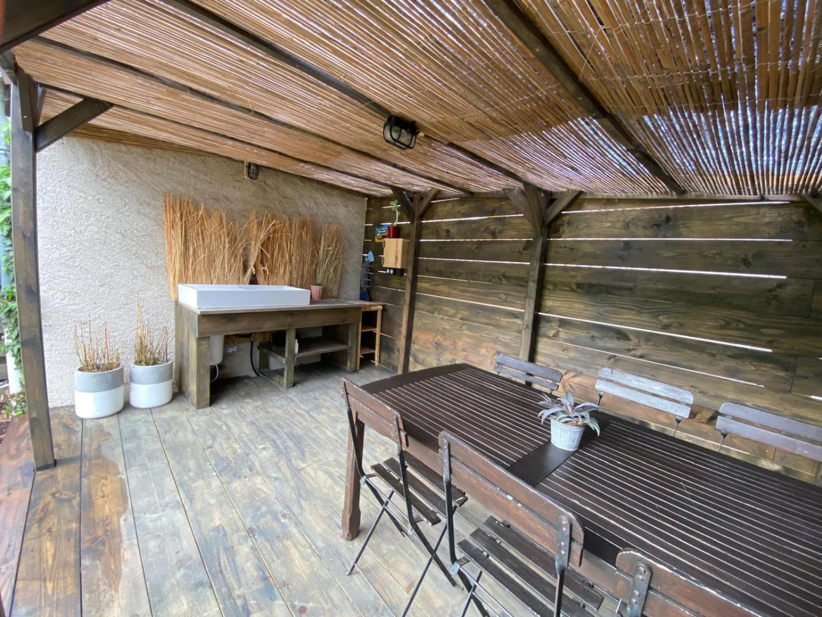 Gite Et Studios Les Barongeres Farges-les-Chalon Exterior photo